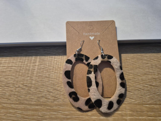 Boucles d'oreilles pendantes SAVANA- ZÉRO à motif Léopard