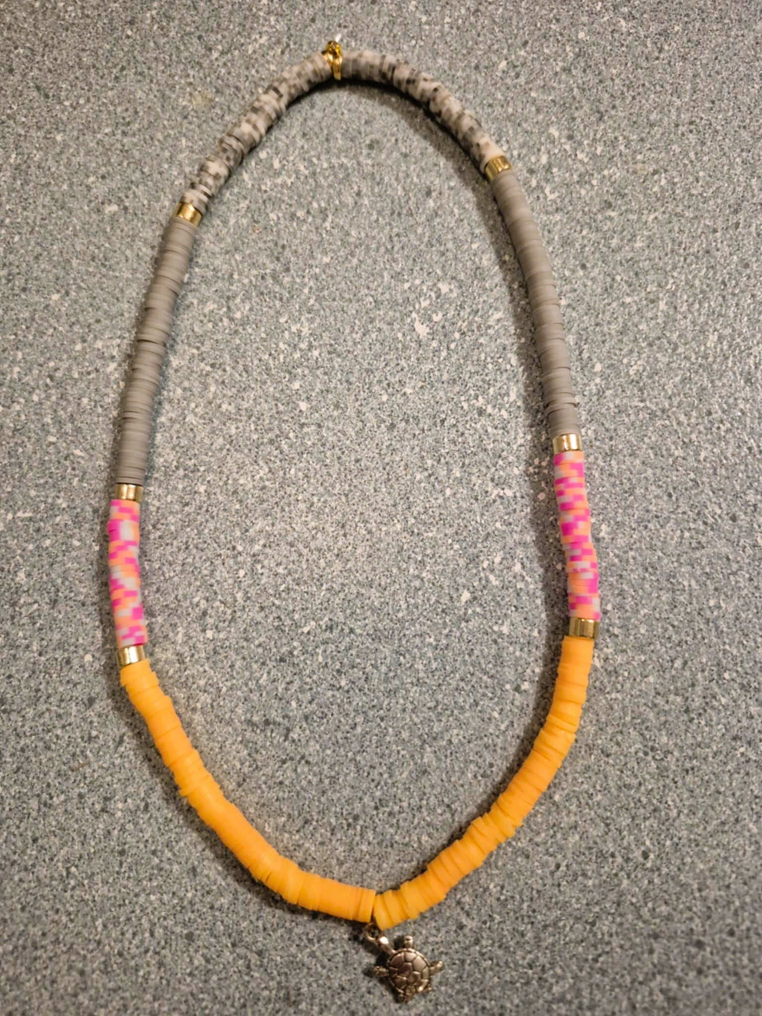 Collier Heishi Tortue argentée